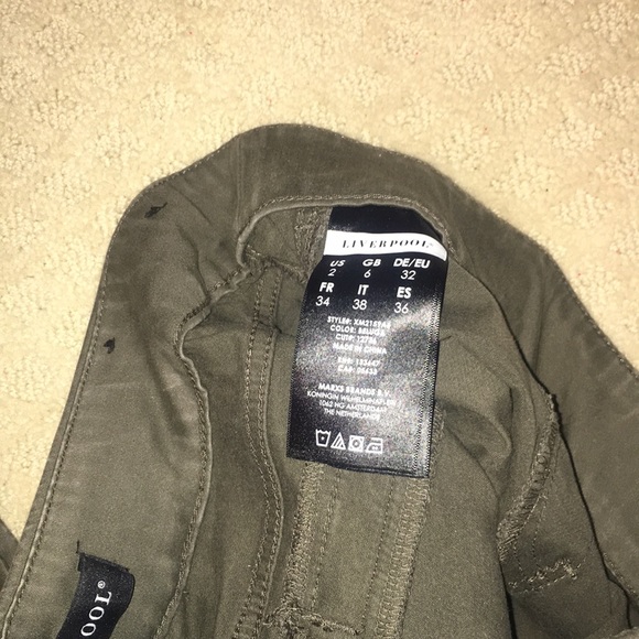 Jeans - Picture 3 of 3